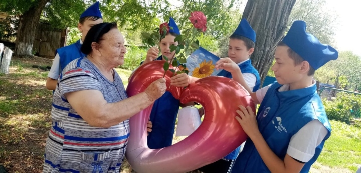 Удивительная мама 9 детей, бабушка и прабабушка отметила 90-летний юбилей!